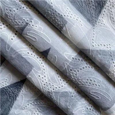 نسيج قطن مطرز