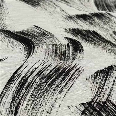 كيف نجعل قماش الحرير الأزرق الداكن أكثر مقاومة للتجاعيد؟